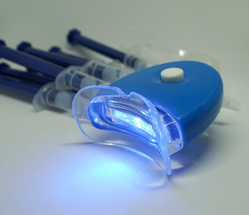 teeth whitening kit
